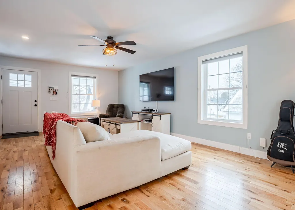 25 Raymond Street Biddeford ME 04005