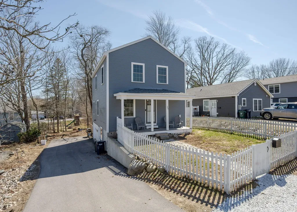 25 Raymond Street Biddeford ME 04005