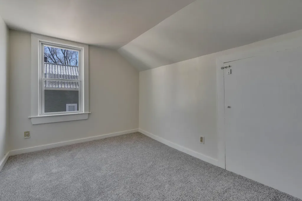 44 Towle Street Auburn ME 04210