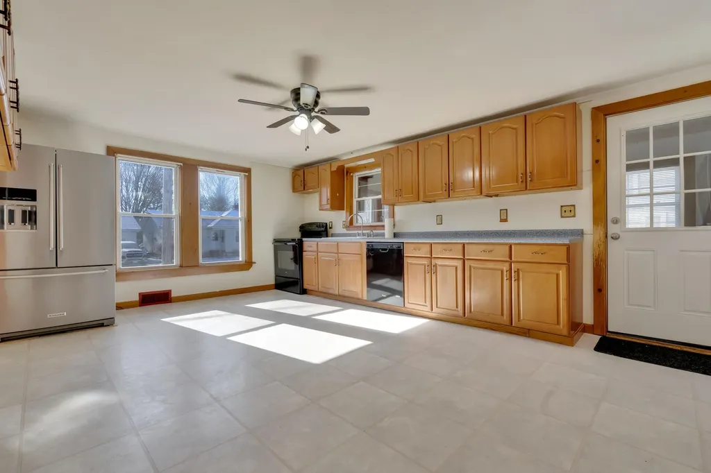 44 Towle Street Auburn ME 04210