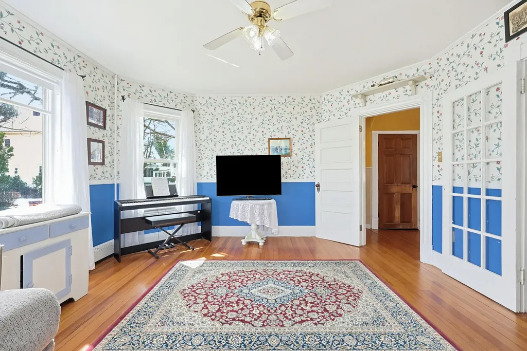 13 Edmund Street Sanford ME 04083