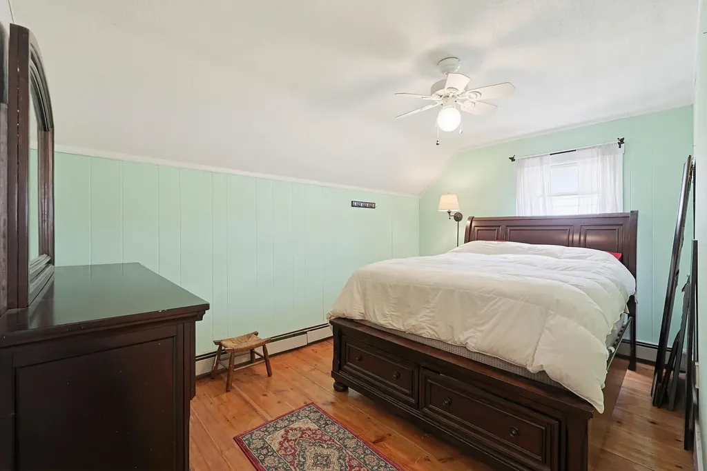 13 Edmund Street Sanford ME 04083