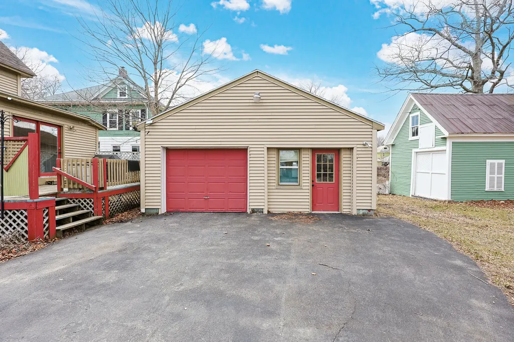 13 Edmund Street Sanford ME 04083