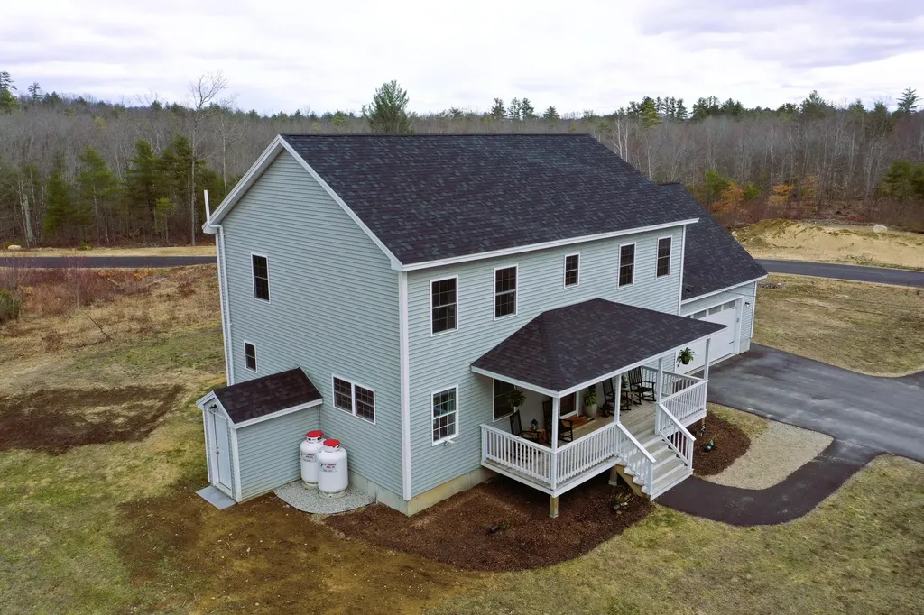 97 Old Standish Road Buxton ME 04093