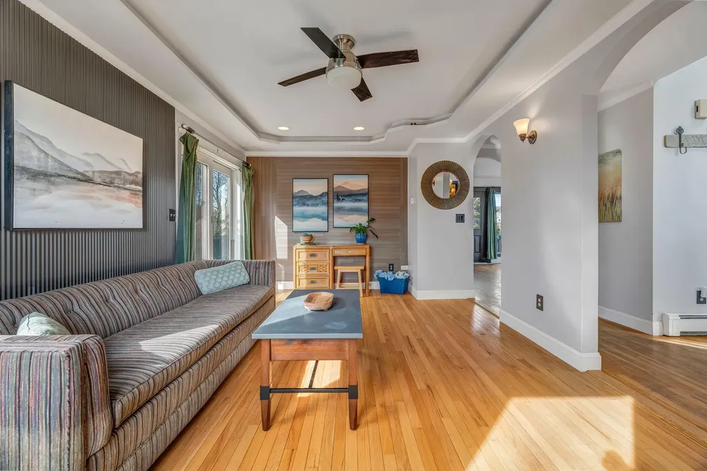 5 Hideaway Lane Richmond ME 04357