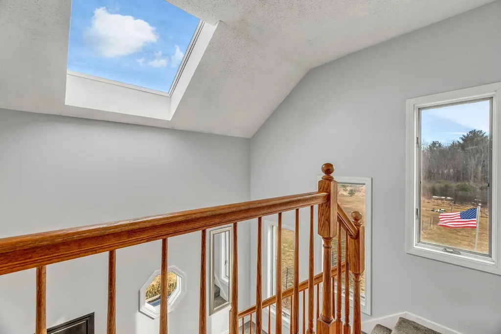5 Hideaway Lane Richmond ME 04357