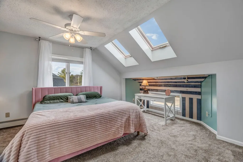 5 Hideaway Lane Richmond ME 04357