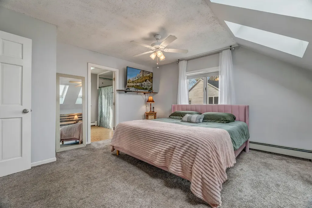 5 Hideaway Lane Richmond ME 04357