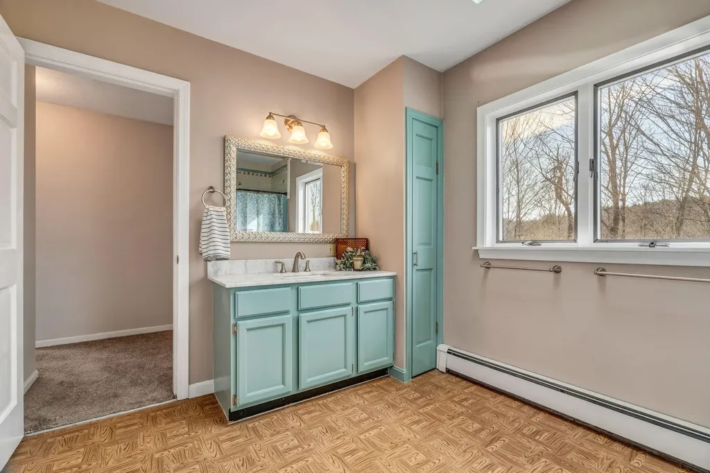 5 Hideaway Lane Richmond ME 04357