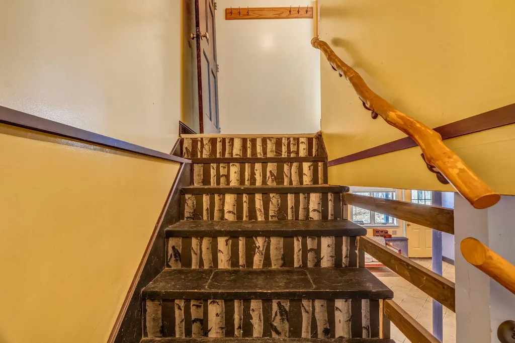 5 Hideaway Lane Richmond ME 04357
