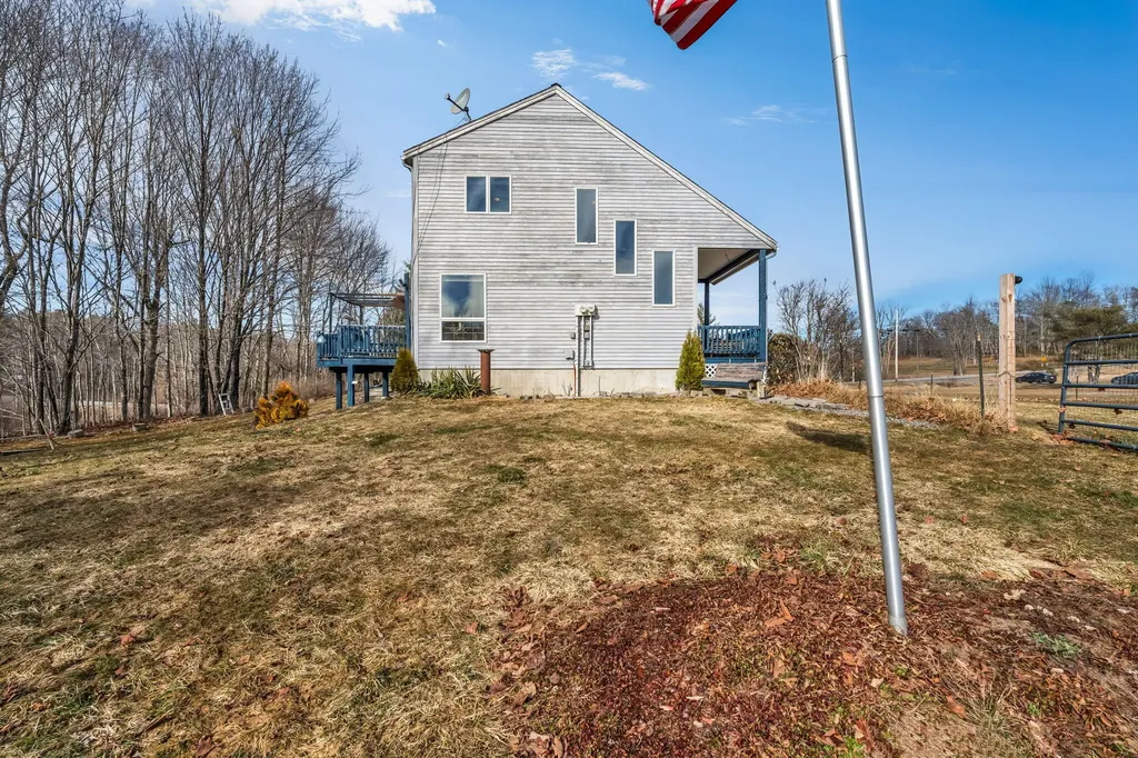 5 Hideaway Lane Richmond ME 04357