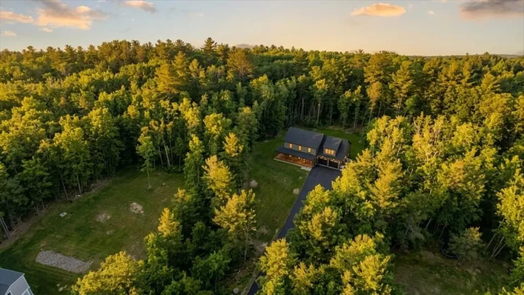 321 Pownal Road Freeport ME 04032