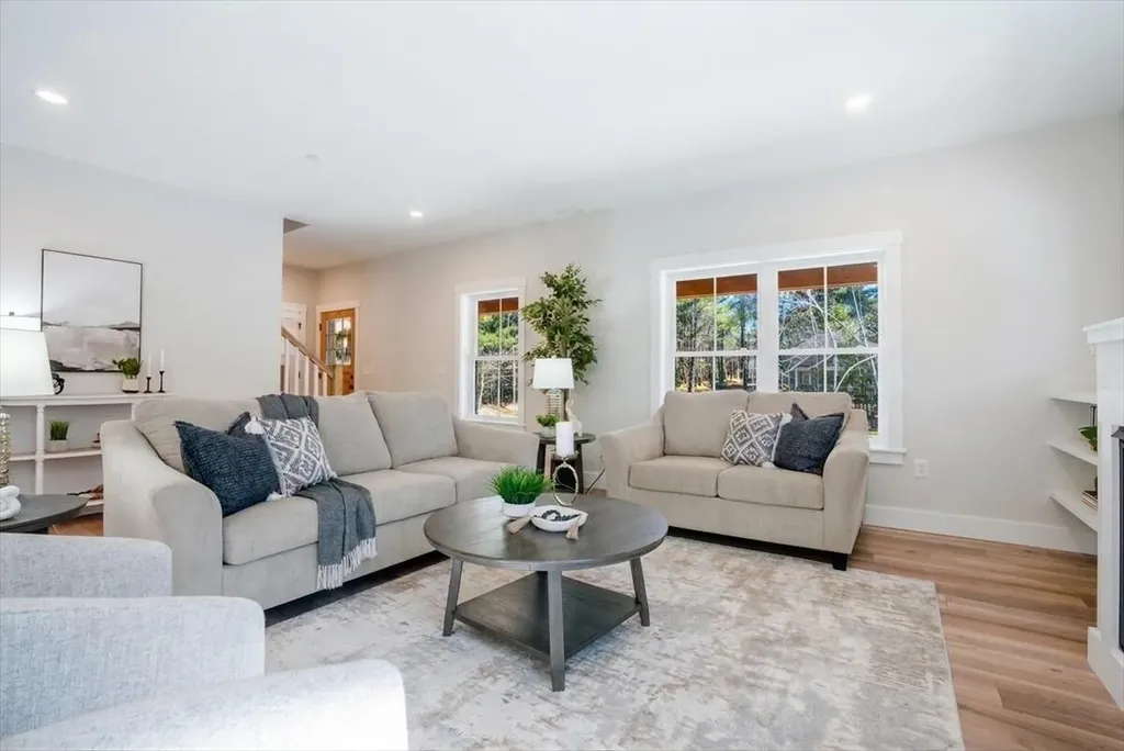 321 Pownal Road Freeport ME 04032