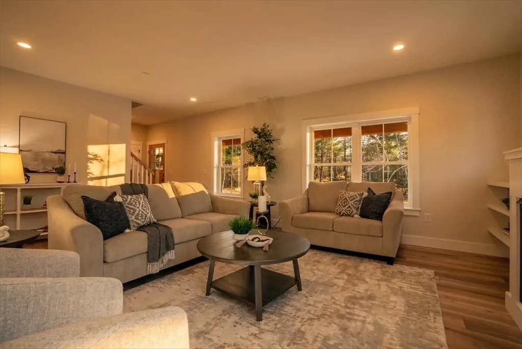 321 Pownal Road Freeport ME 04032