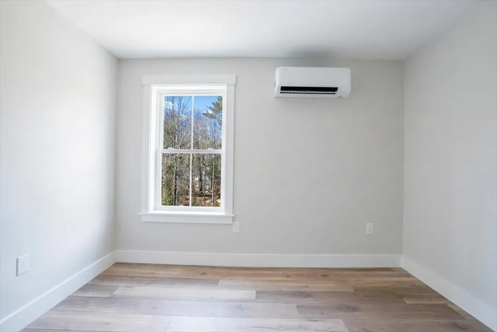 321 Pownal Road Freeport ME 04032