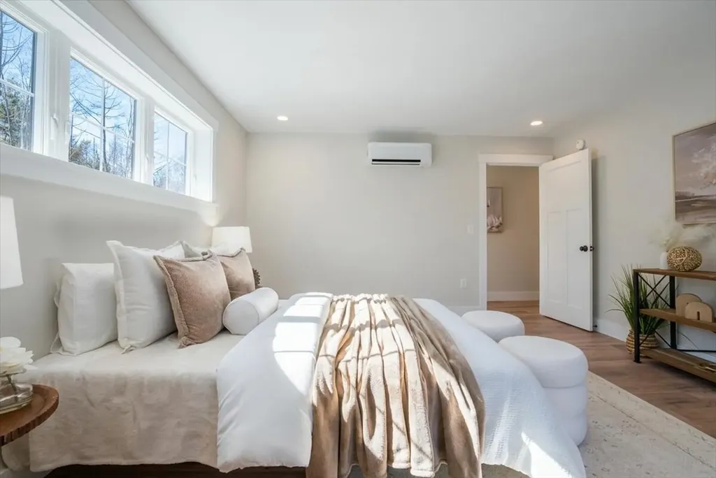 321 Pownal Road Freeport ME 04032