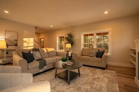 321 Pownal Road Freeport ME 04032