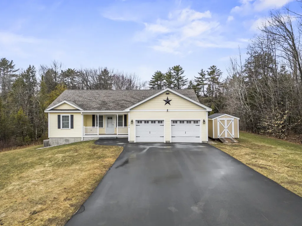 145 Harvest Hill Lane Auburn ME 04210