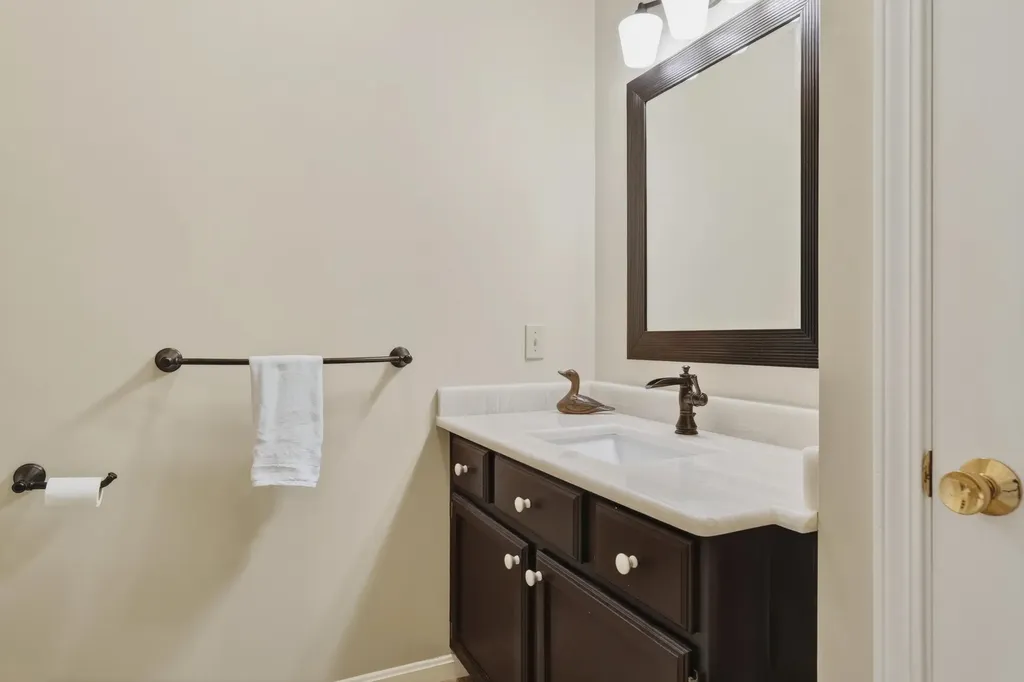 6 Excalibur Court Naples ME 04055