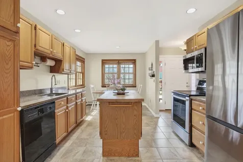 6 Excalibur Court Naples ME 04055