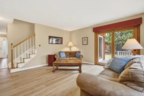 6 Excalibur Court Naples ME 04055
