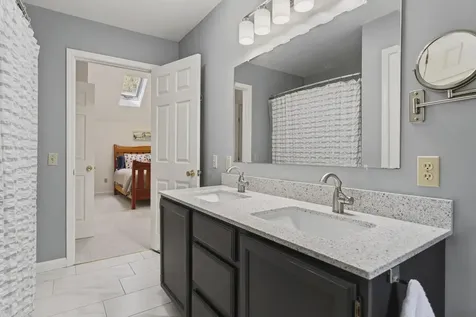 6 Excalibur Court Naples ME 04055