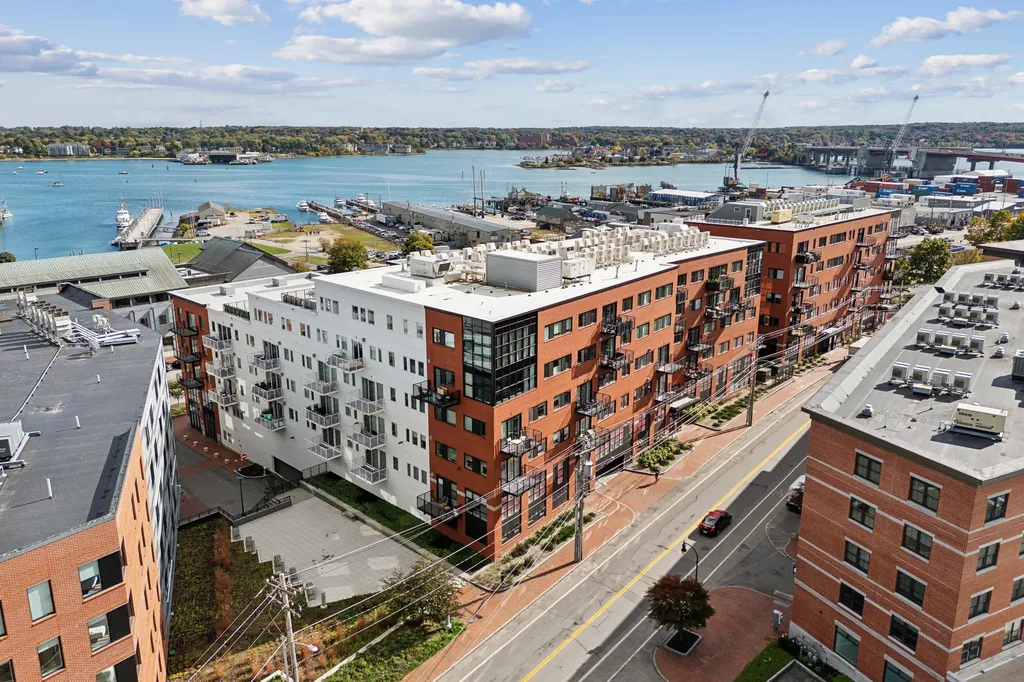 387 Commercial Street Portland ME 04101