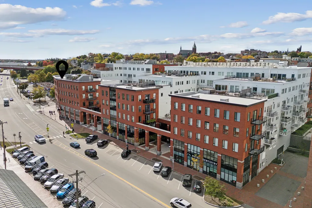 387 Commercial Street Portland ME 04101