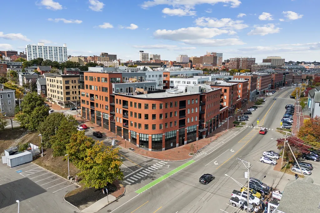 387 Commercial Street Portland ME 04101
