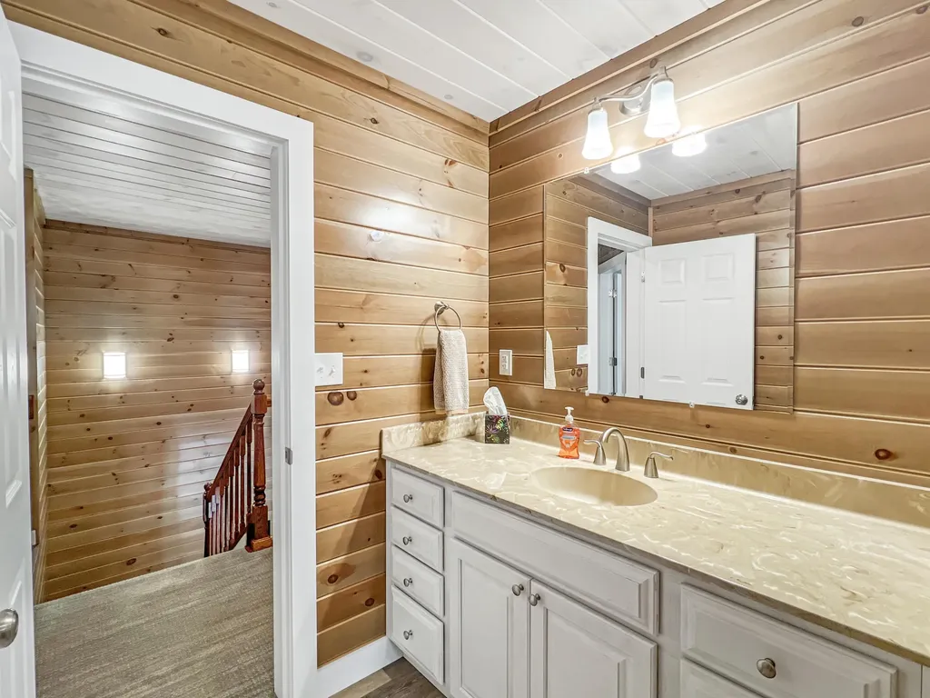 204 Poplar Hill Road Rockwood T1 R1 Nbkp ME 04478