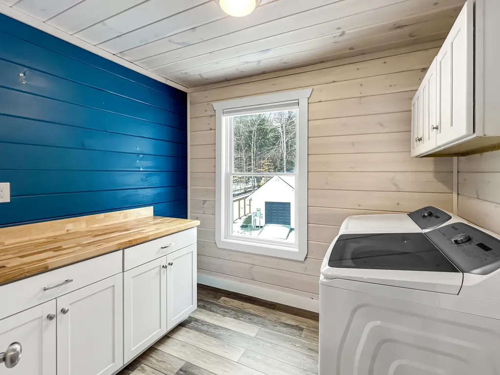 204 Poplar Hill Road Rockwood T1 R1 Nbkp ME 04478