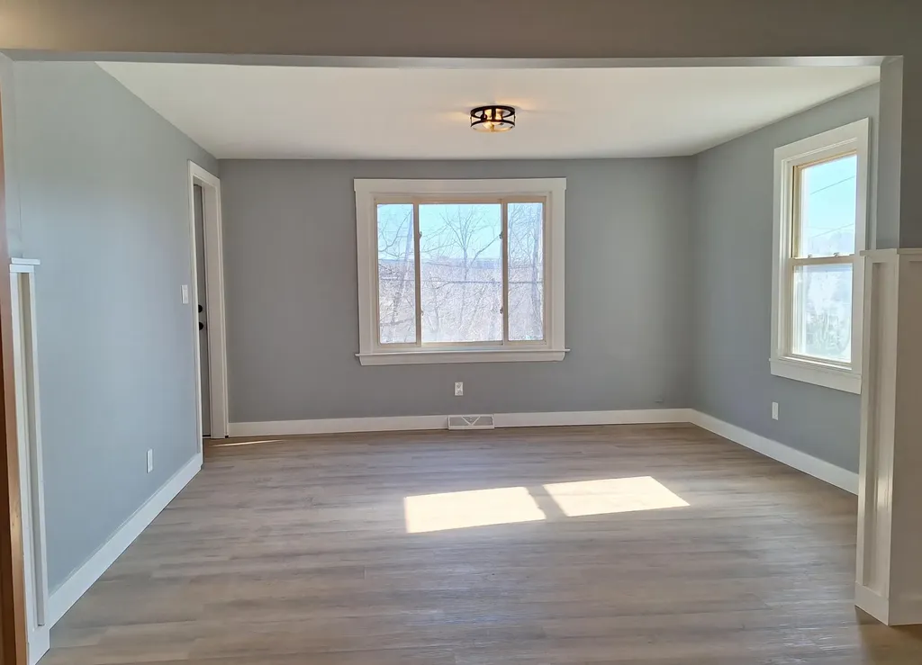 155 Second Street Auburn ME 04210