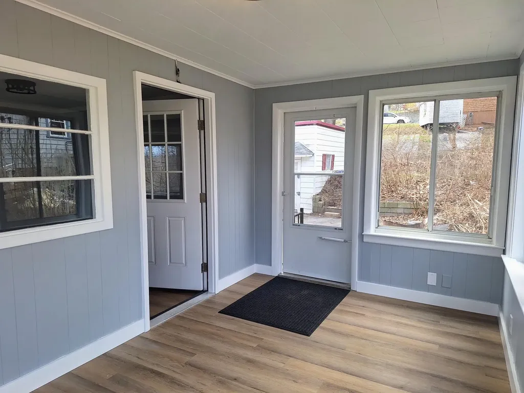 155 Second Street Auburn ME 04210
