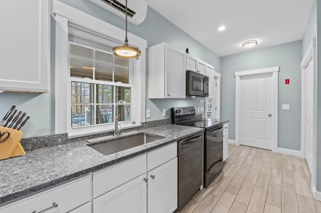 9 Overlook Drive Litchfield ME 04350