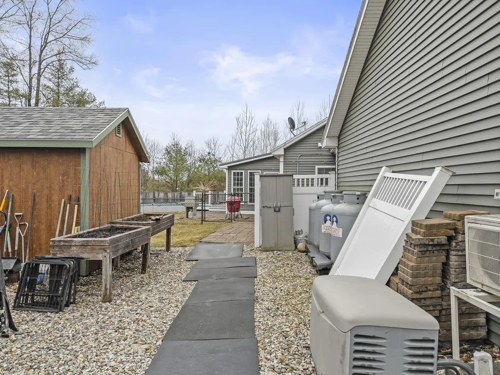 9 Overlook Drive Litchfield ME 04350