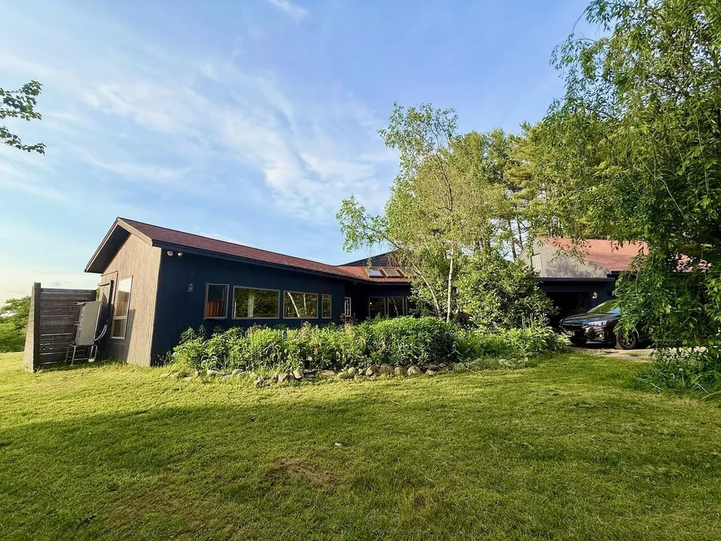334 Johnson Road Auburn ME 04210