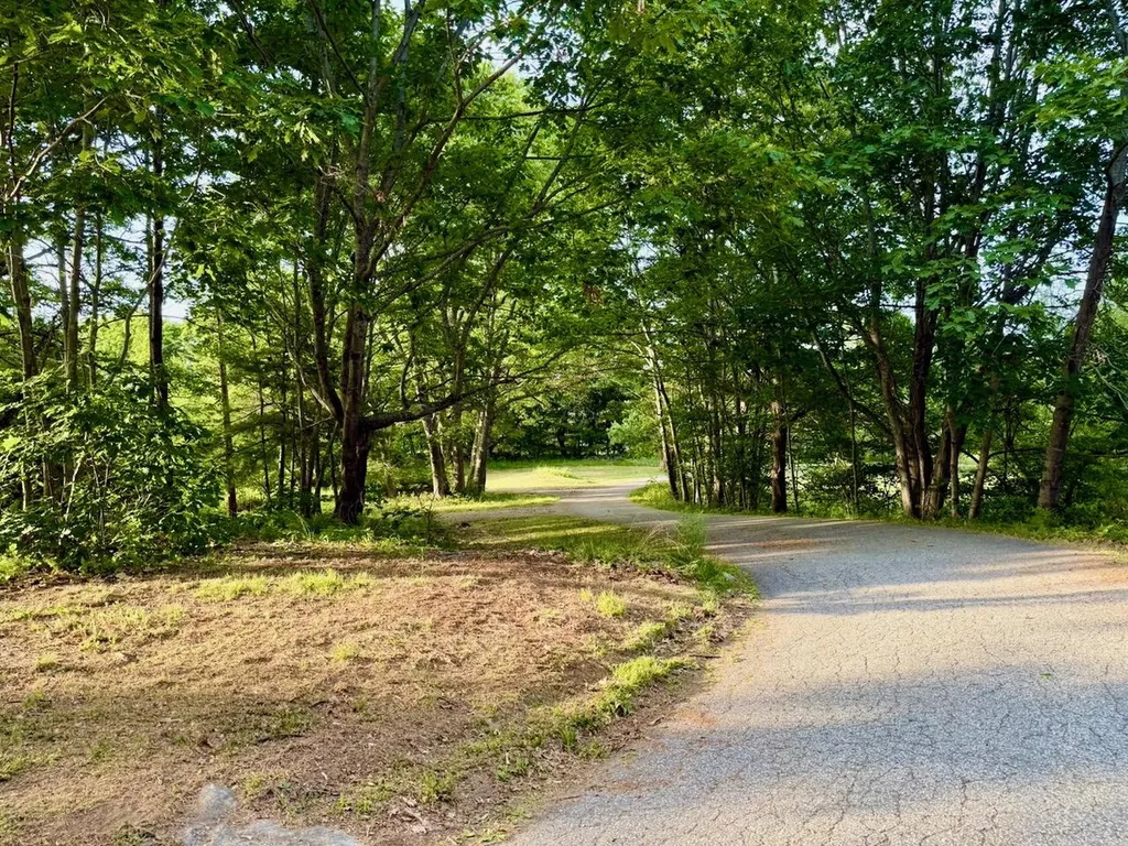 334 Johnson Road Auburn ME 04210