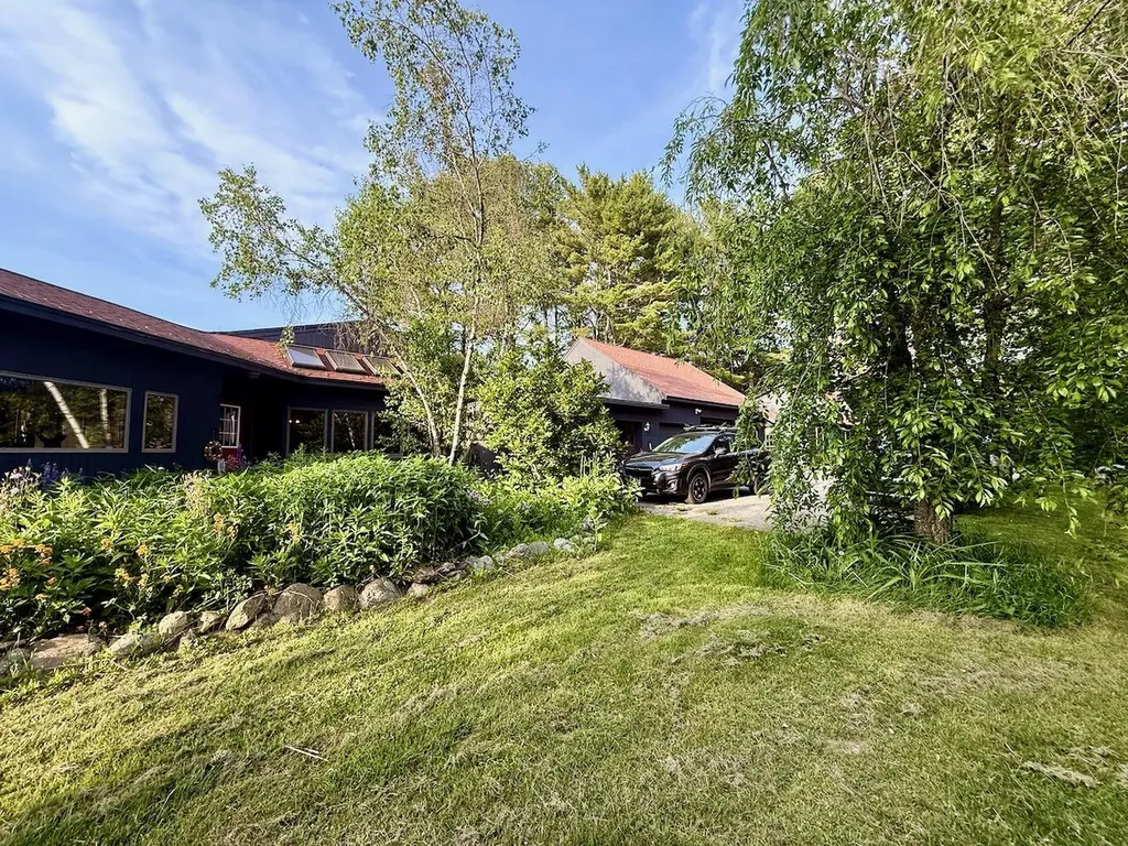 334 Johnson Road Auburn ME 04210