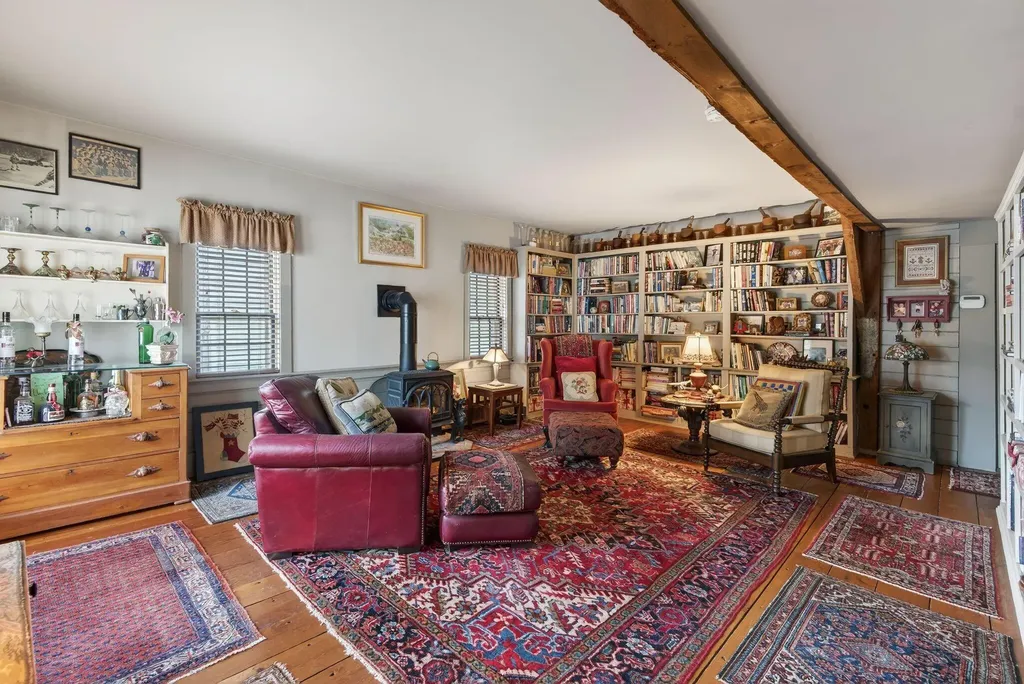 9 Summer Street Kennebunk ME 04043