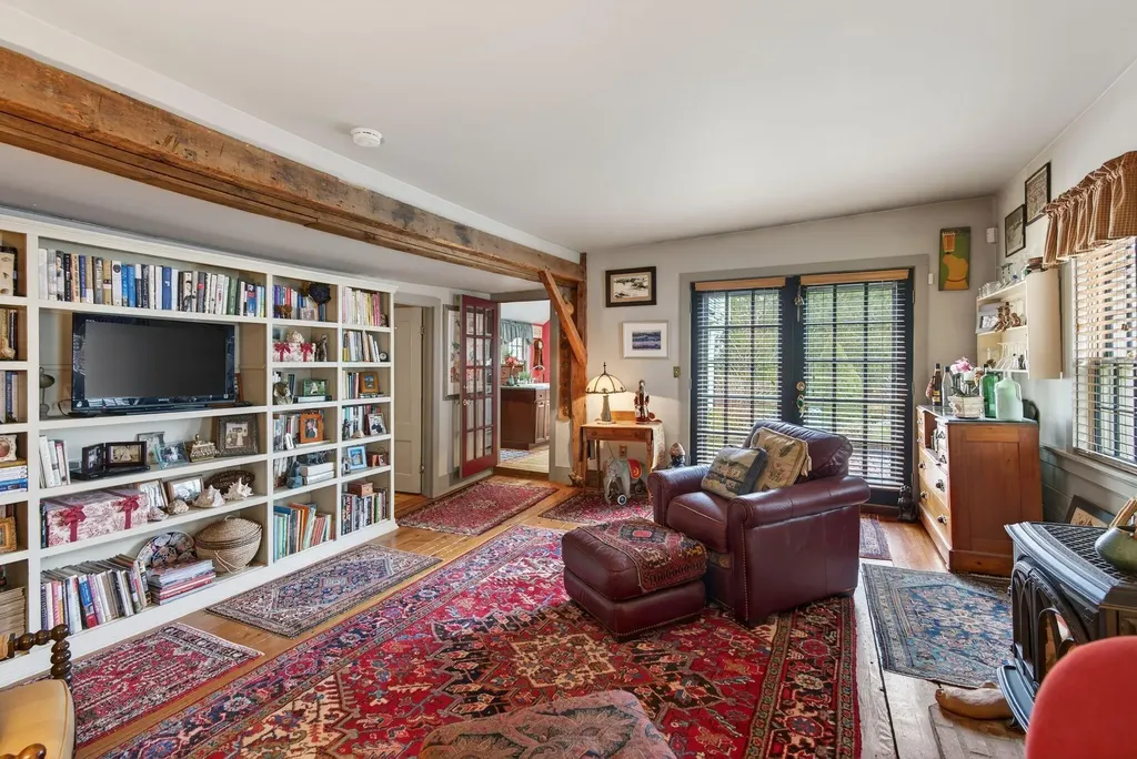 9 Summer Street Kennebunk ME 04043