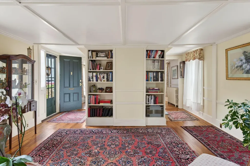 9 Summer Street Kennebunk ME 04043