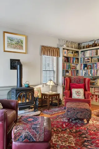 9 Summer Street Kennebunk ME 04043