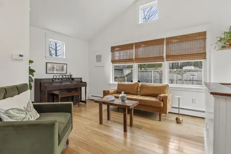 40 Kenilworth Street Portland ME 04102