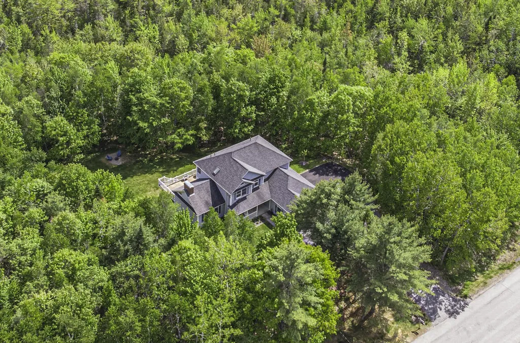 447 Walden Parke Way Bangor ME 04401