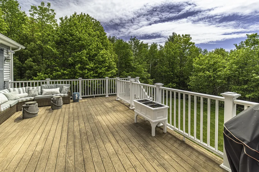 447 Walden Parke Way Bangor ME 04401