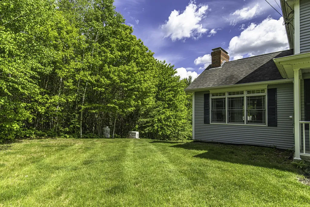 447 Walden Parke Way Bangor ME 04401