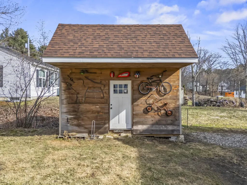 54 Lower Beach Road Windham ME 04062