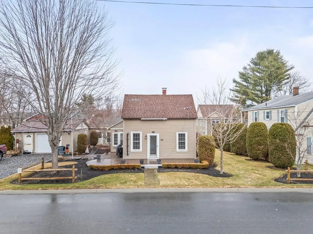 166 Warren Avenue Lewiston ME 04240