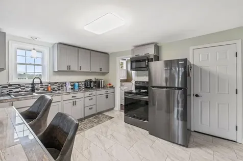 166 Warren Avenue Lewiston ME 04240