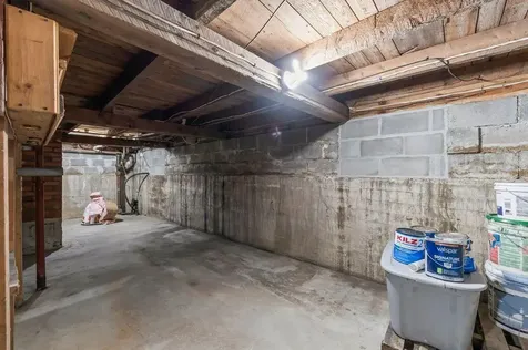 166 Warren Avenue Lewiston ME 04240